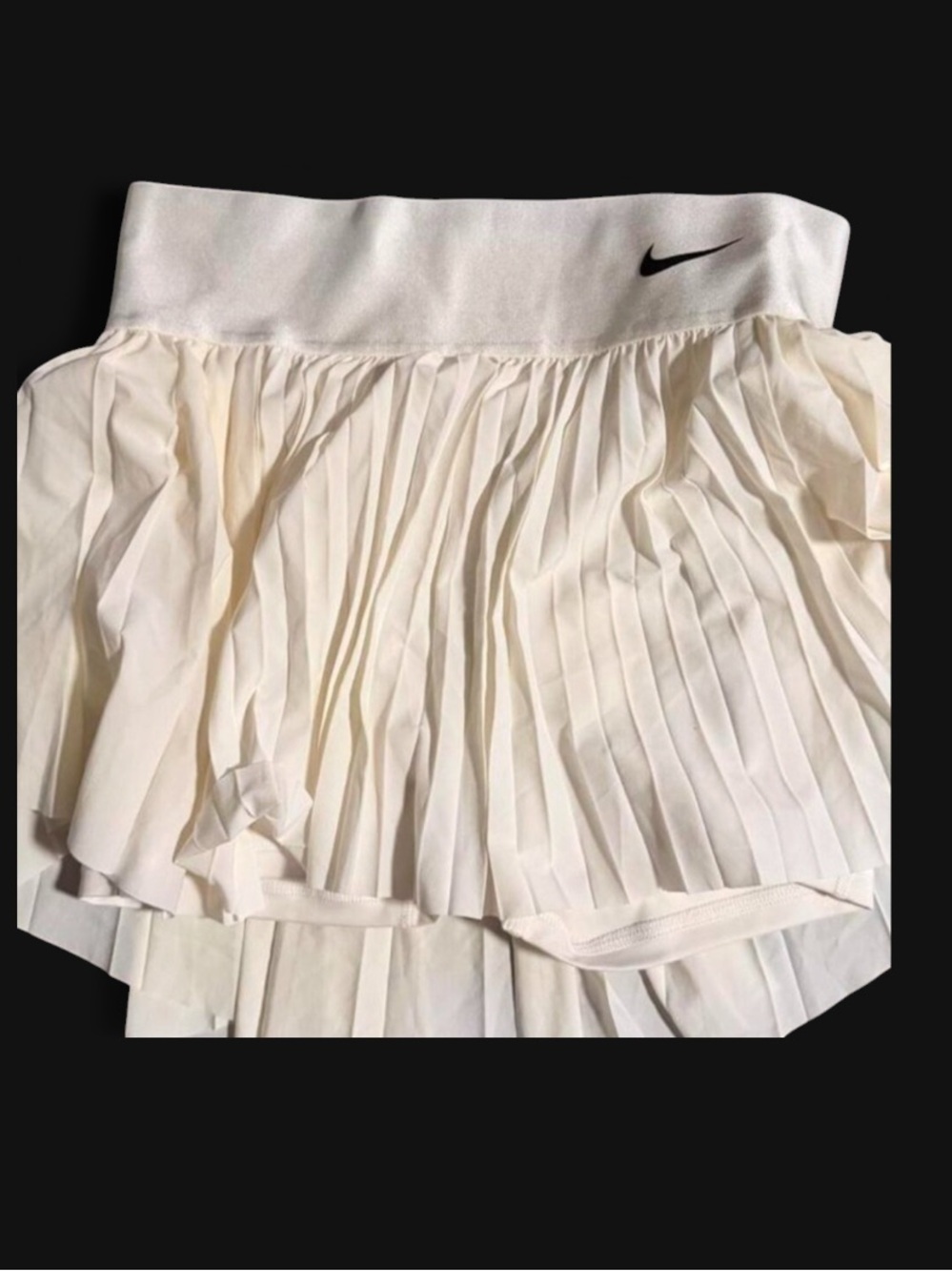 Nike Women's White and Cream Skirt